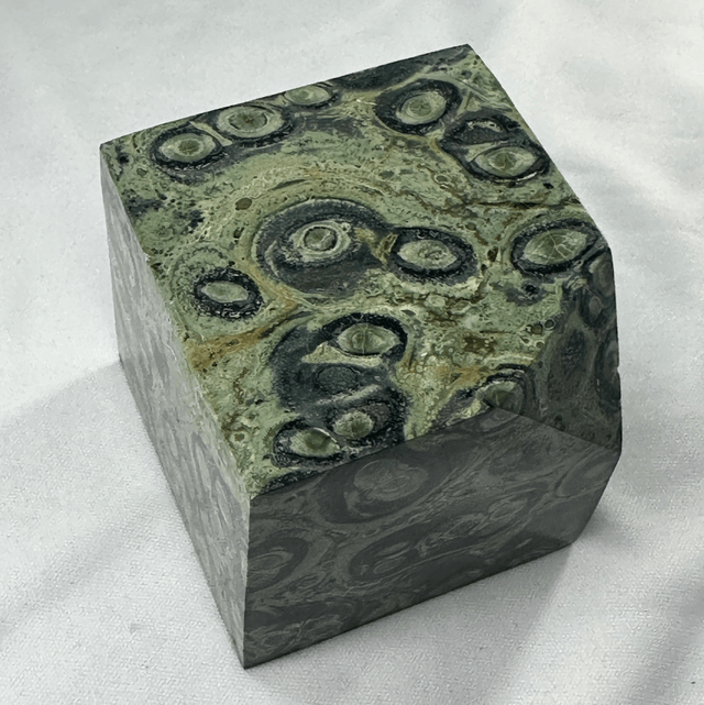 Cube - Kambamba Jasper